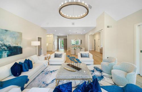 East Quogue House | Luxury Spa retreat in The Hamptons!