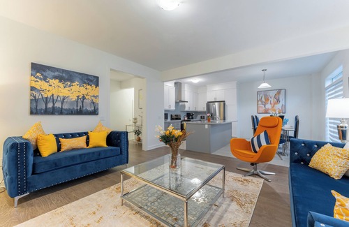 Hamilton House | Luxury & Spacious 4BR ~ Stoney Creek ~ Hamilton