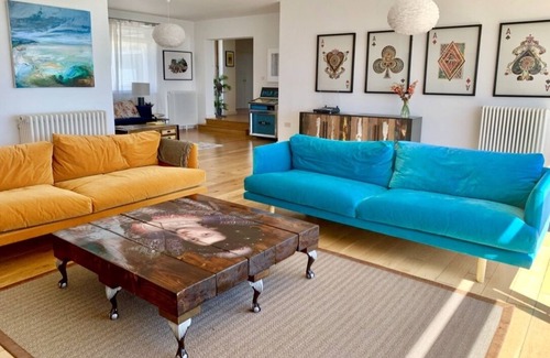 Downderry House | Luxury, Spacious, Beachfront (direct access) House with Breath-taking Sea Views