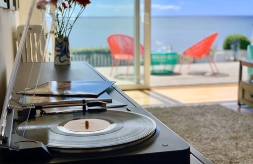 Downderry House | Luxury, Spacious, Beachfront (direct access) House with Breath-taking Sea Views