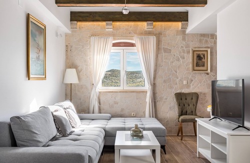 Ruzic Villa | Luxury spacious villa with pool & magnificent view