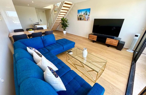 Saint Kilda South Apartment | Luxury St Kilda Townhouse in the Sky