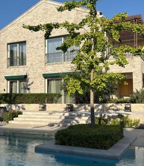 Denovici Apartment | Luxury Stay in Portonovi Resort