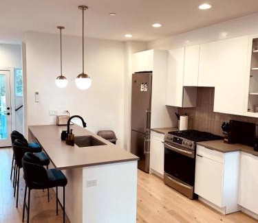 Wallingford Apartment | Luxury stay in Seattle