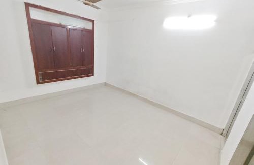 Naini Apartment | Luxury stay near Arail Ghat
