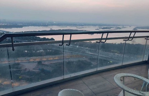 Noida Apartment | Luxury Stay Supernova
