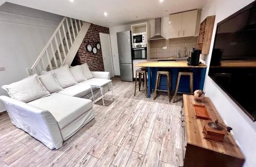 Vitry-sur-Seine Apartment | Luxury Stay with Terrace and AC 10 min to Paris