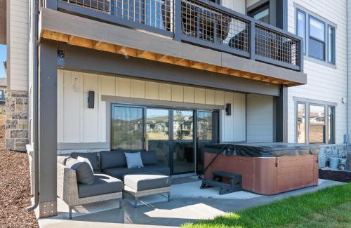 Park City House | Luxury Stays Club, New lovely 5br TH, New Deer Valley 1 min Park City 10 min