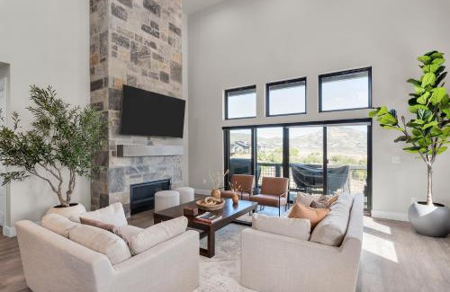 Park City House | Luxury Stays Club, New lovely 5br TH, New Deer Valley 1 min Park City 10 min