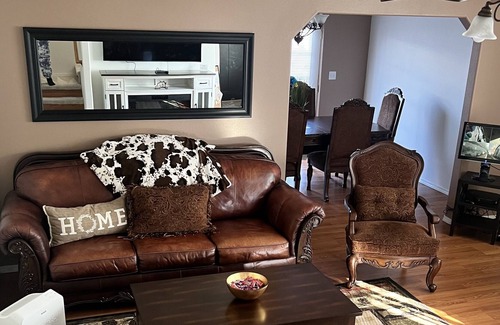 Northeast Anchorage House | Luxury Stay’s