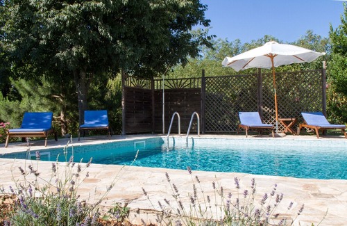 Vizinada Villa | Luxury Stone Villa with Large Heated Pool, Air-Con, Sea and Vineyard Views