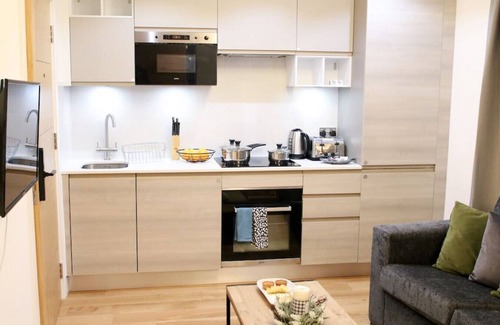 Sydenham Apartment | Luxury Studio Apt in Sydenham w/ wheelchair access