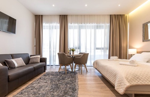 Bacvice Apartment | Luxury Studio Apartment Begonia in Split