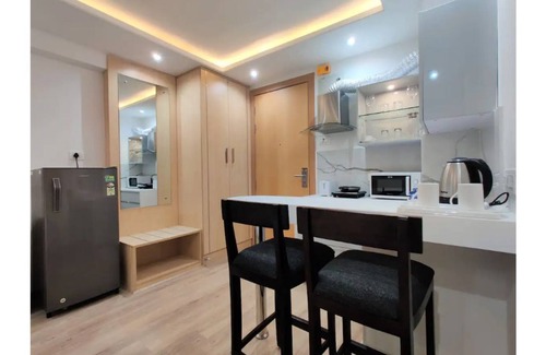 Jaipur Apartment | Luxury Studio Apartment with rooftop infinity pool