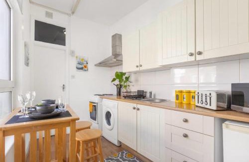 Notting Hill Apartment | Luxury Studio Apartment near Paddington, Notthing hill Central London