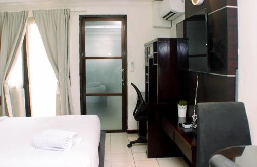 Cikarang Apartment | Luxury Studio at Metropark Condominium Jababeka Apartment By Travelio