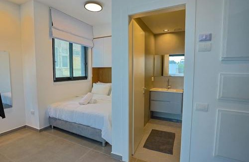 Tel Aviv Promenade Apartment | Luxury Studio Beach Flat 106