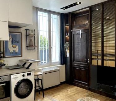 Bois-Colombes Apartment | Luxury studio
