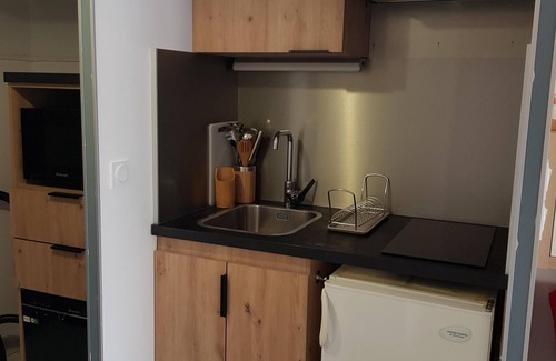 Le Puy-en-Velay Apartment | Luxury studio with terrace 2 steps from the city center.