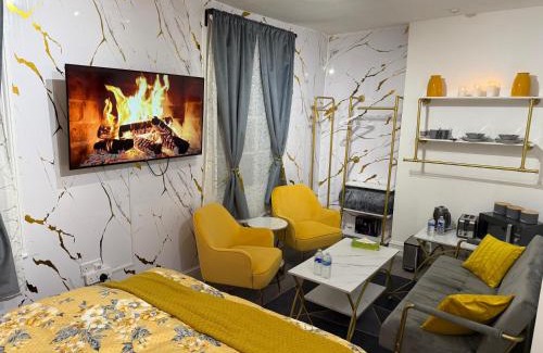 Warwick House | Luxury Studio in Victoria, 7 minutes walk to Victoria Station, Room 8