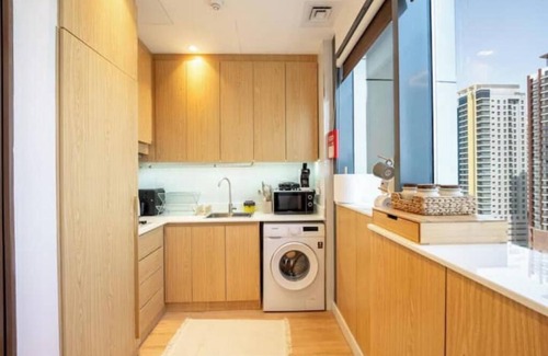 Al Majaz Apartment | Luxury Studio JVC Open View