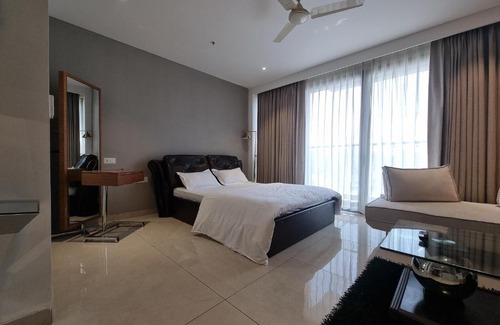 Gurugram Apartment | Luxury Studios Key 1