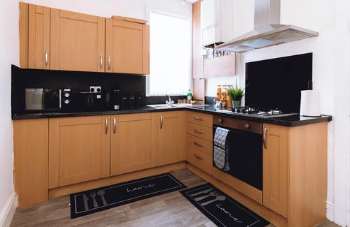 Belle Vue House | LUXURY & STYLISH HOME IN MANCHESTER CITY CENTER/FREE WIFI & SNACKS/CO-OP ARENA