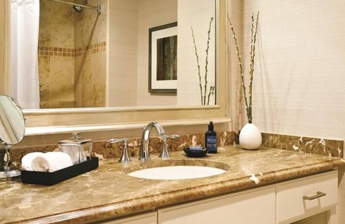 Vail Resort | Luxury Suite for Groups w/Private Bathrooms & Well-Appointed Living Area