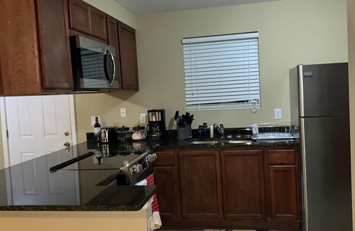 Wesconnett House | Luxury suite “ Hilda S