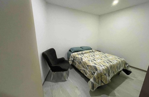 Manta Apartment | Luxury Suite in Manta * Pool, Jacuzzi *