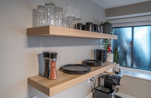 Central Okanagan House | Luxury Suite Located Downtown Kelowna Minutes away from the beach with Patio