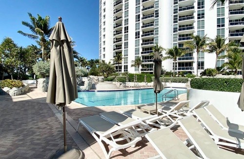 Sunny Isles Beach Apartment | Luxury Suite on the Ocean at Resort in Sunny Isles
