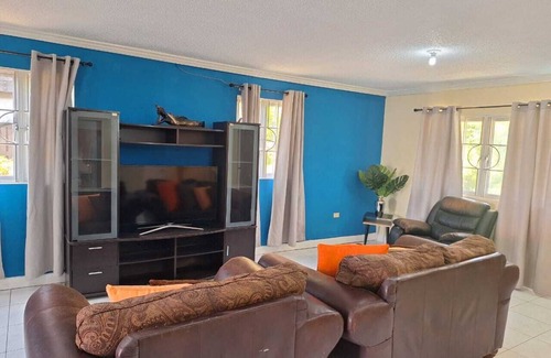 Mango Walk House | Luxury Suite with Breathtaking City and Ocean view.