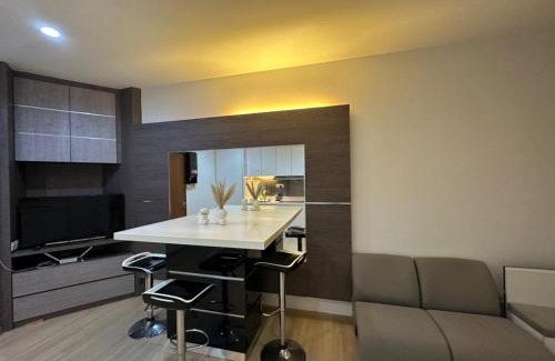 Tanjung Bungah Apartment | Luxury Suites 118 Island Plaza