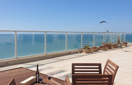 Netanya Apartment | Luxury Sunny Apartment, Full Sea View, Very Spacious Terrace