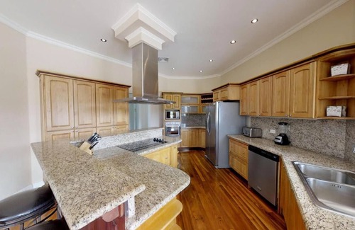 Buenos Aires House | Luxury Tambor Estate with private pool, jacuzzi, and panoramic view