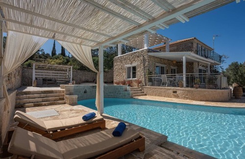 Skinaria Villa | Luxury Three-Bedroom Villa | Private Pool | Amazing Sea & Island Views
