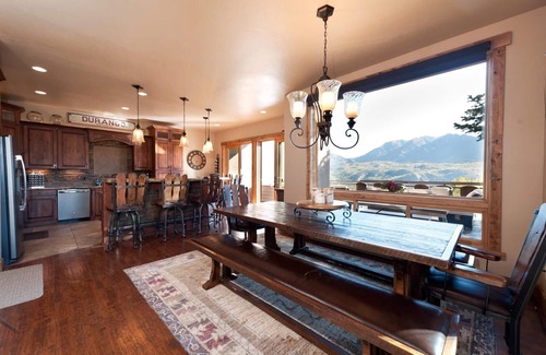 Purgatory House | Luxury Townhome - Huge Deck with Amazing Views - Hot Tub - Steps to Lifts