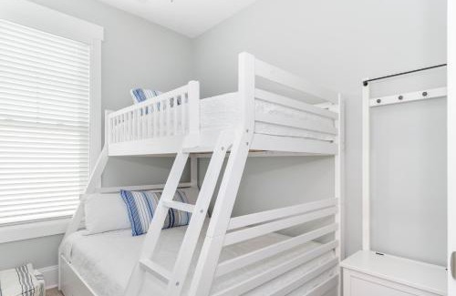 Emerald Isle House | Luxury Townhome In Emerald Isle, Nc Welevator