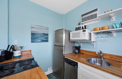 Ono Island House | Luxury townhome in Perdido Key with private boat dock! 3 min walk to beach!