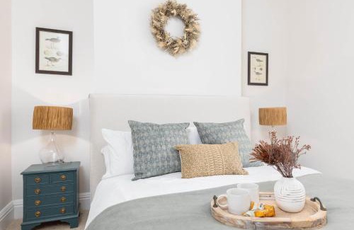 Grangetown House | Luxury Townhouse in Cardiff City Centre, 5 bedrooms, up to 12 guests