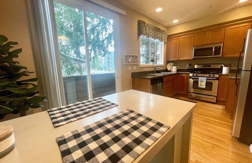 Sammamish House | Luxury Townhouse in the Heart of Sammamish