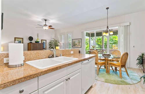 Ko Olina House | Luxury Townhouse Suite at Ko Olina lagoon beach this is The Coconut