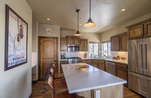 Park City House | Luxury townhouse with breathtaking views and minutes from slopes and lake!