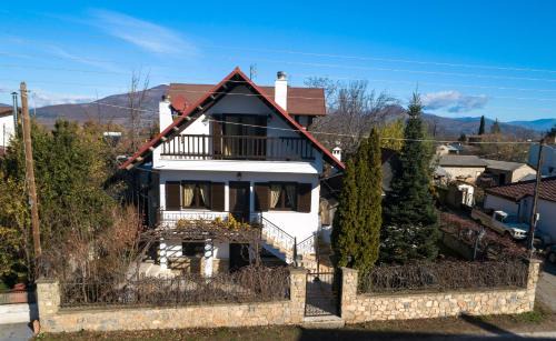 Kastoria Villa | Luxury Traditional Villa