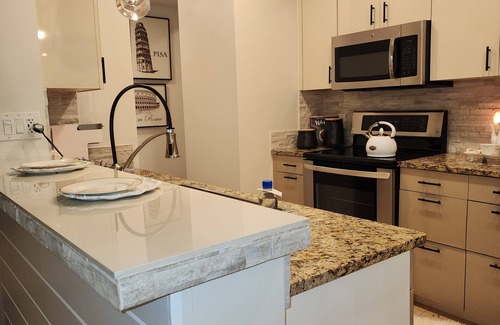 Colonial Homes Condo | Luxury Travel The World Experience! - Brand NEW Buckhead Condo In Atlanta