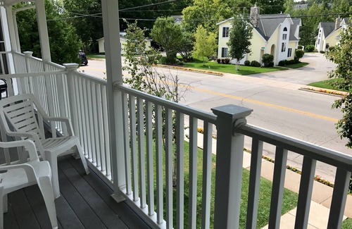 Fish Creek Condo | Luxury Tri-Level Condo Downtown Fish Creek