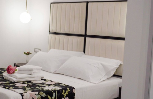 Rione XVIII Castro Pretorio House | Luxury Triple Room with City View