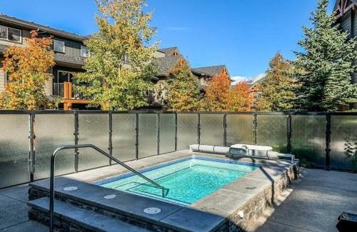Copperstone Resort Apartment | Luxury Two Bedroom Condo near Canmore Banff