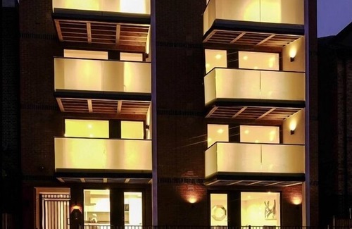 Brixton Hill Apartment | Luxury Two Bedroom Apartment